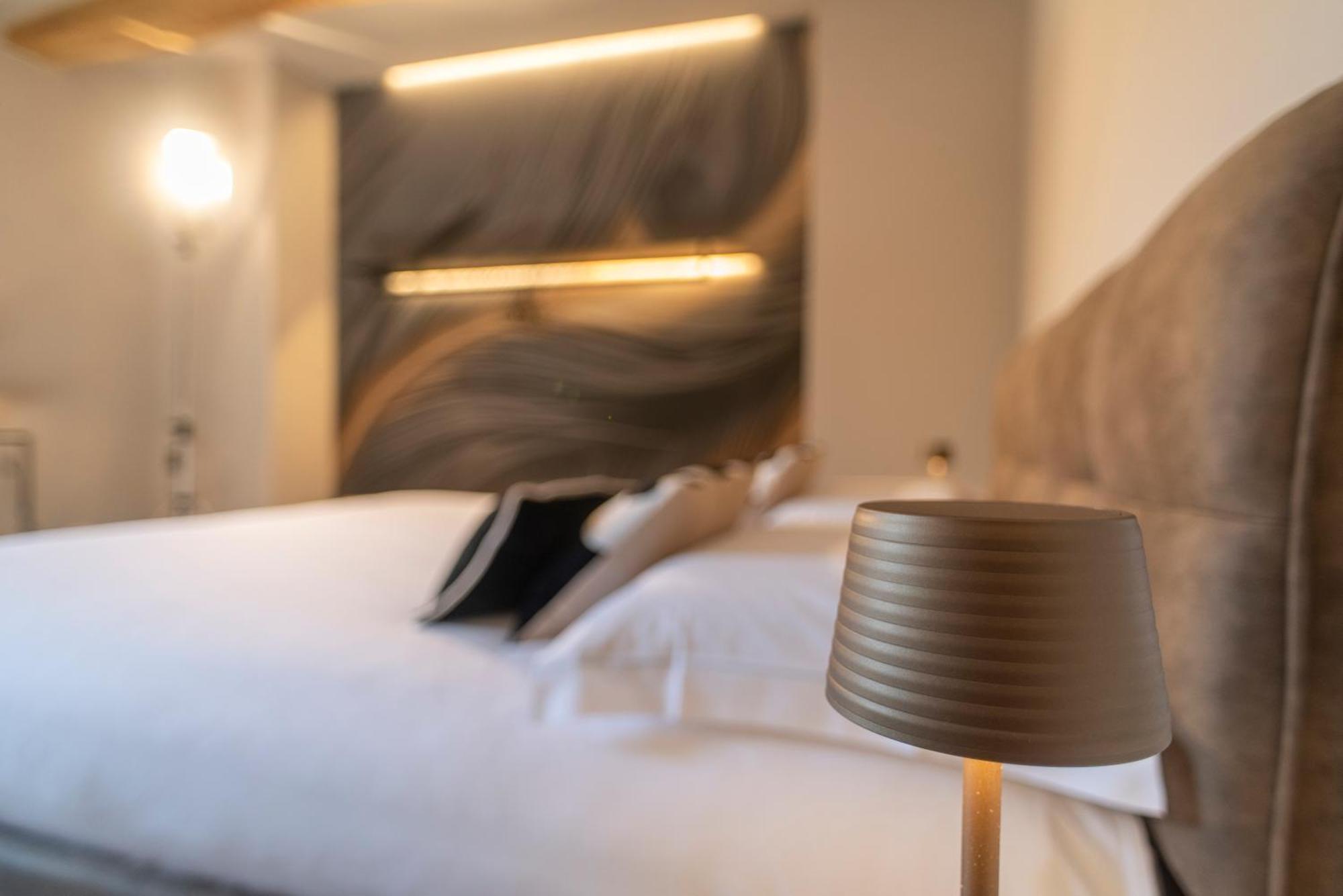 Palazzo Del Papa Country Suites Siena Eksteriør billede
