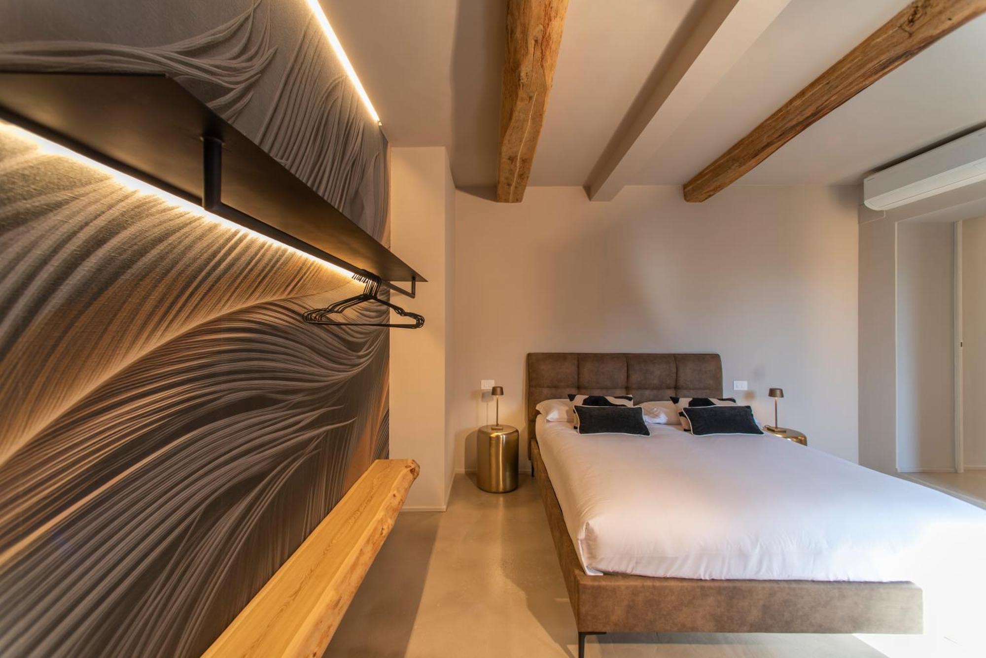 Palazzo Del Papa Country Suites Siena Eksteriør billede